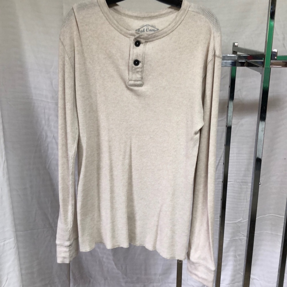Red camel long sleeve